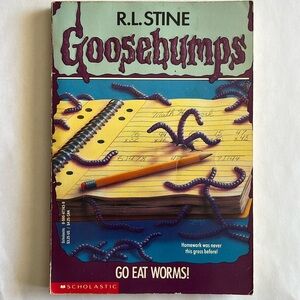 ⭐️ 5/$25 - GOOSEBUMPS - Classic/Vintage - #21 Go Eat Worms! (1st Printing)